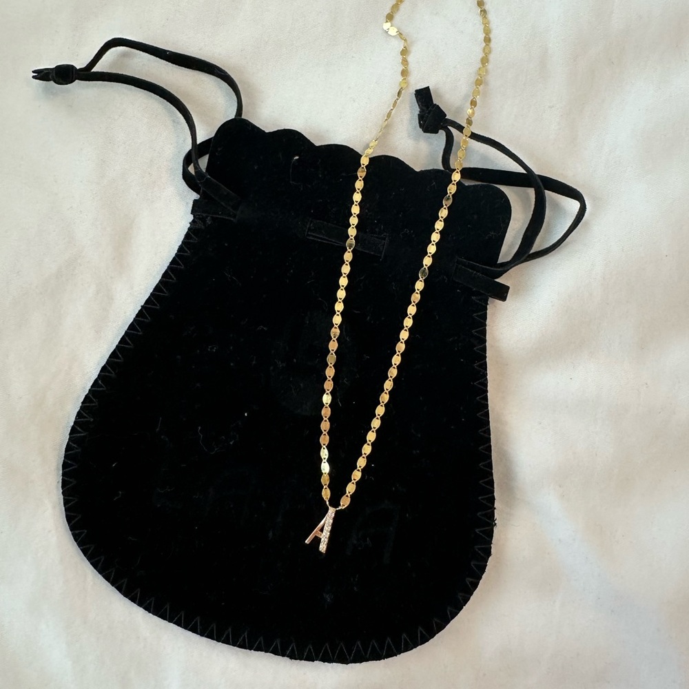 NWOT Lana Jewelry Initial Pendant